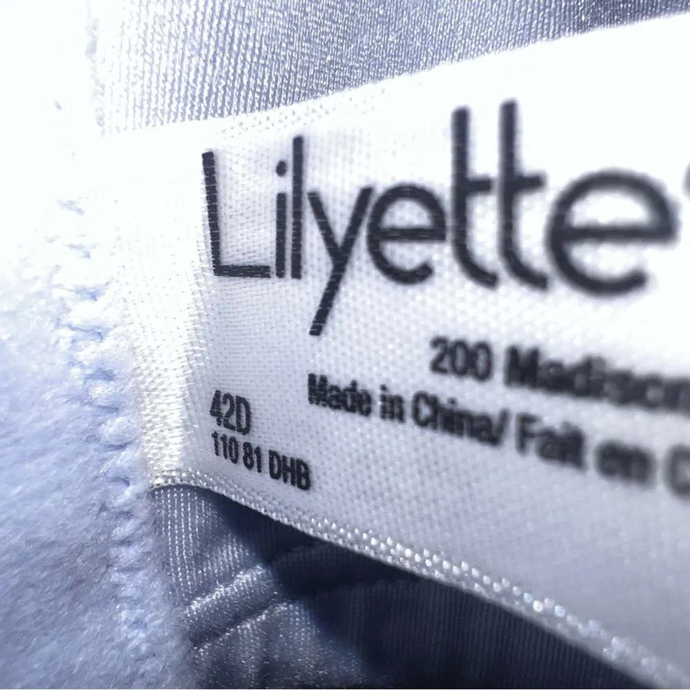 NWT Lilyette Wired Minimizer Bra Periwinkle Blue Size 42D